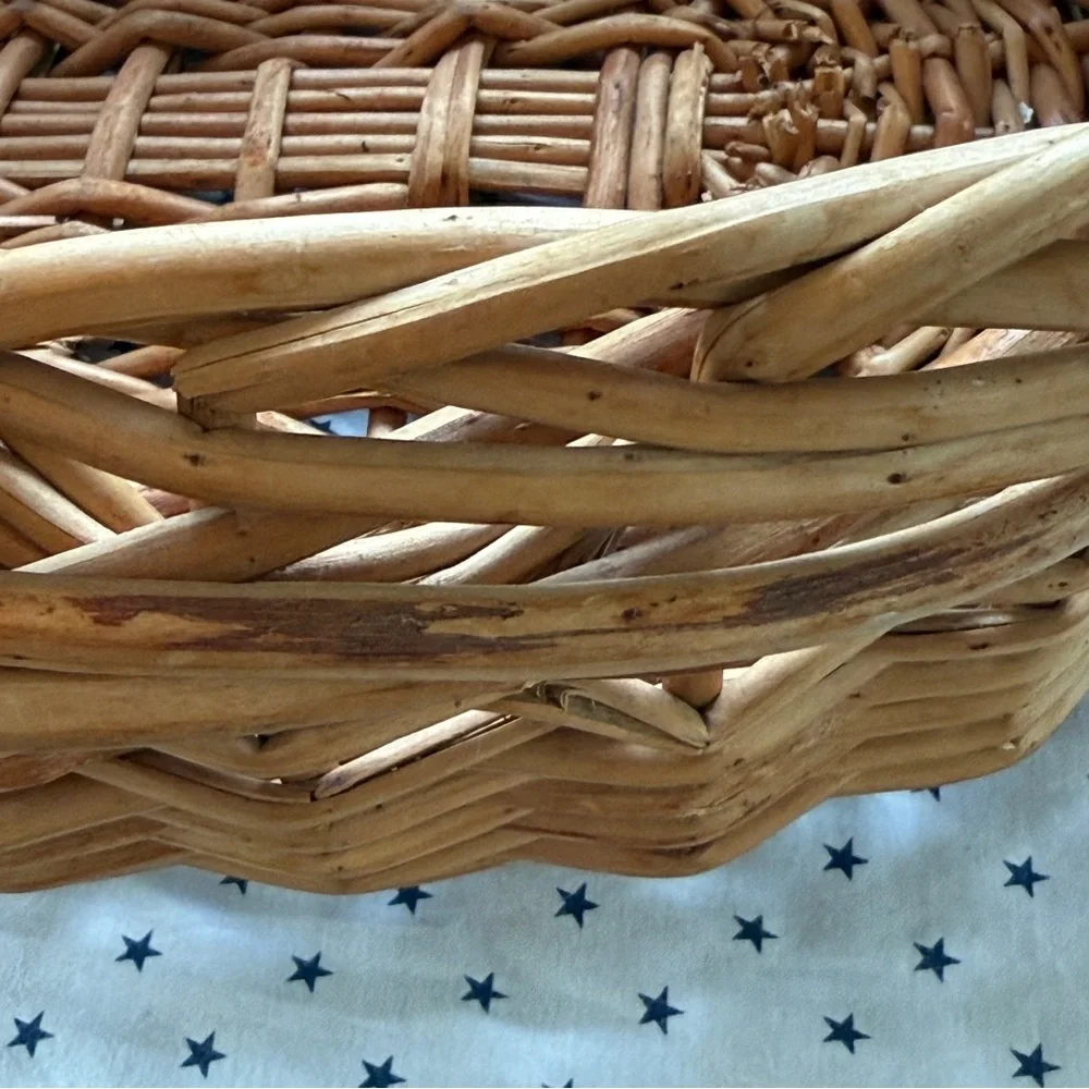 Vintage Wicker Oblong Large Handled Gathering / Storage / Display Basket 17”x15”